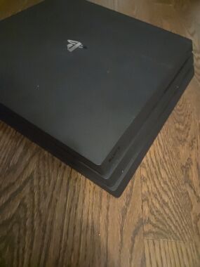 Sony Black PS4 Pro Slim-Tier Gaming Console